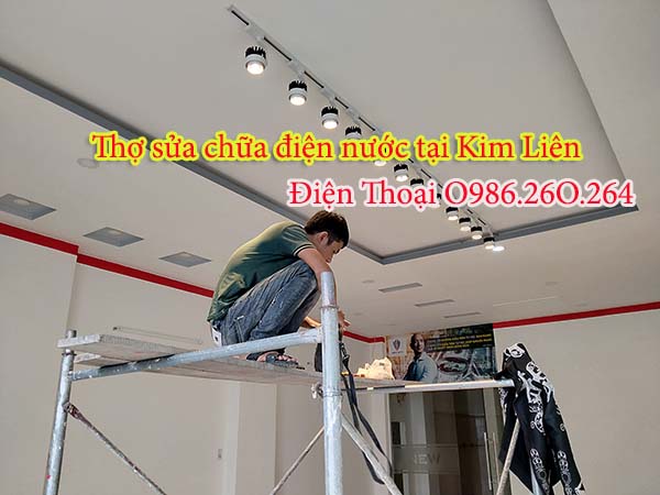 Thợ sửa điện ở phường Kim Liên