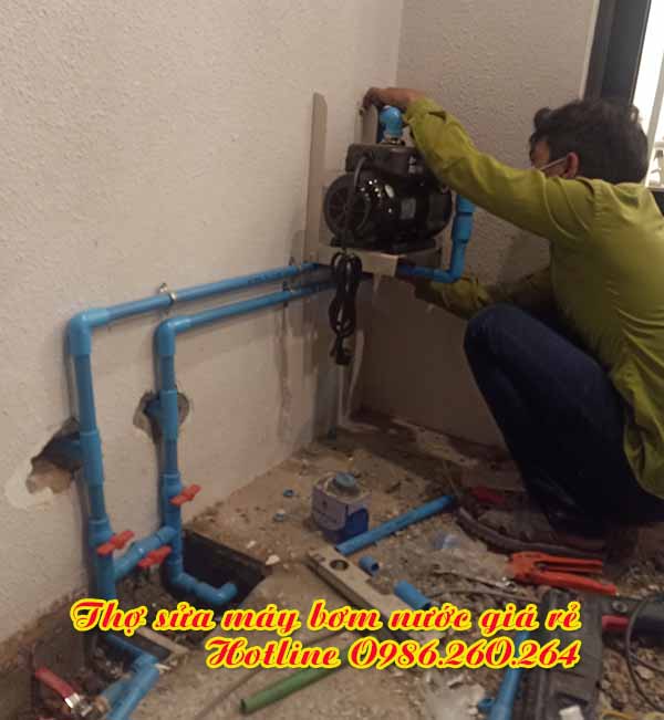 Thợ sửa máy bơm nước chuyên nghiệp ở Ô Chợ Dừa